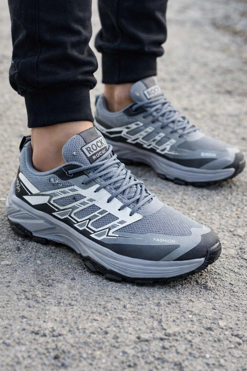 task_01key5mhpne2fbnr87x8fac1m8_1768391650_img_0